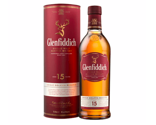 Eine Flasche der Marke Glenfiddich